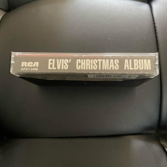 Elvis Presley Christmas album 1957 cassette - Picture 3 of 3